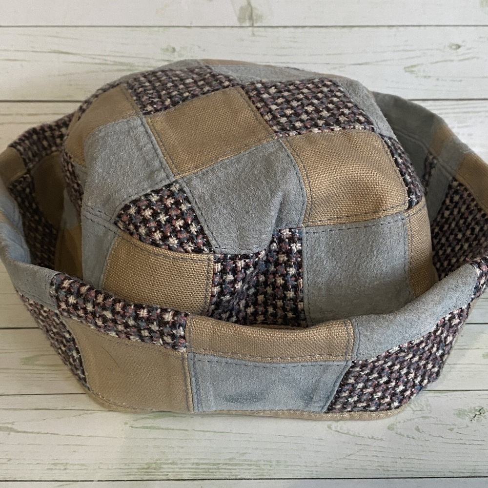 Wilson's Leather Kids Bucket Hat Med/Lg. Checkered Design, Vintage Look, Comfort